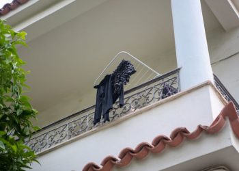 Τα παιδιά αναζητούν την μαμά τους, θέλουμε να τα πάρουμε να τα μεγαλώσουμε – News.gr