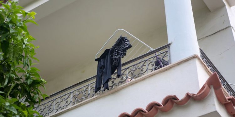 Τα παιδιά αναζητούν την μαμά τους, θέλουμε να τα πάρουμε να τα μεγαλώσουμε – News.gr
