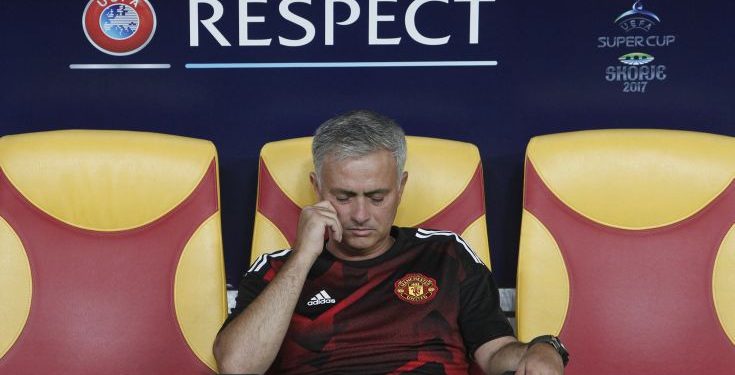 Πρώην αγαπημένος παίκτης του Μουρίνιο του είπε να πάει προπονητής στην ομάδα του