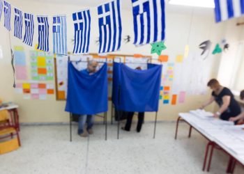 Πότε ξεκίνησε ο ελληνικός λαός να ψηφίζει απευθείας τους νομάρχες του
