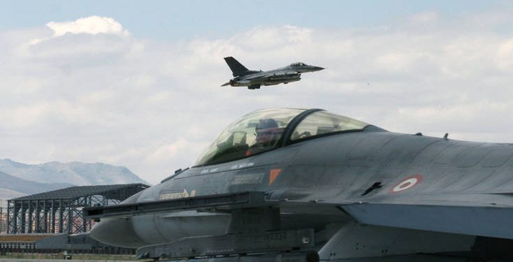 Στο κόκκινο η τουρκική προκλητικότητα στο Αιγαίο, 95 παραβιάσεις μόνο χθες