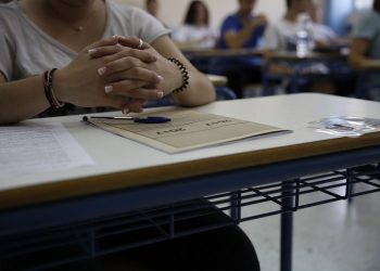 Δεν άφησαν μαθητές εσπερινού Λυκείου να αλλάξουν βάρδια για να δώσουν Πανελλαδικές