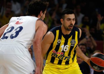 Έφυγε από τη ζωή ο πατέρας του Κώστα Σλούκα