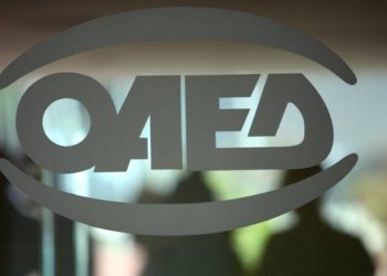 Συγκέντρωση συμβασιούχων ΟΑΕΔ στα νοσοκομεία της Θεσσαλονίκης