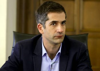 Συνάντηση με Γιαννακόπουλο και Αλαφούζο θέλει ο Μπακογιάννης