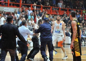 Basket League: Μια αγωνιστική κεκλεισμένων των θυρών στην ΑΕΚ για επεισόδια στην Πάτρα