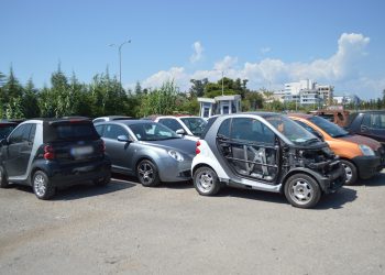 Συνεχίζονται οι συλλήψεις μελών της εγκληματικής οργάνωσης που ενέχεται σε σωρεία κλοπών οχημάτων