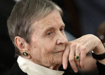 Ελένη Γλύκατζη - Αρβελέρ: Από τη μια μου επιτίθεται η Χρυσή Αυγή και από την άλλη ο Πολάκης