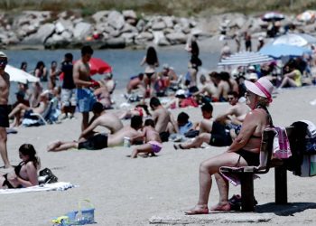 Εκλογές 2019: Οι Έλληνες ψηφίζουν... παραλία