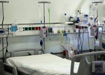 Βγήκε από την εντατική ο 8χρονος που κόντεψε να πνιγεί στη Χρυσή Ακτή