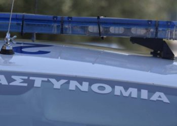 Αυτοκίνητο εμβόλισε περιπολικό στις Συκιές Θεσσαλονίκης