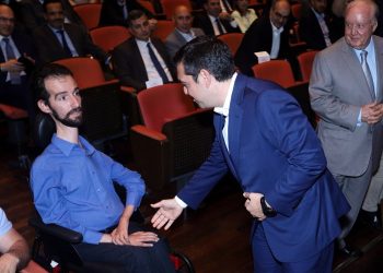 Το τετ α τετ Τσίπρα-Κυμπουρόπουλου στο συνέδριο του ΣΕΤΕ – News.gr