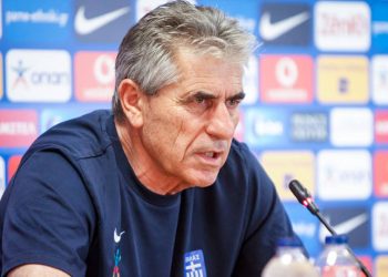 Αναστασιάδης: Χαρούμενος όταν με βρίζουν, πρέπει να ζητήσουμε βοήθεια από... ψηλά