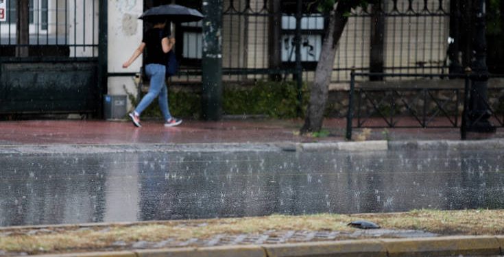 Καιρός: Ισχυρές καταιγίδες με χαλάζι και σήμερα στην Αττική μετά το μεσημέρι