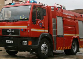 Πυρκαγιά έξω από τη χωματερή της Φυλής