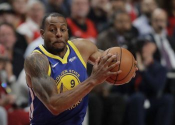 NBA: Σπουδαία εμφάνιση των Γουόριορς, ισοφάρισαν σε 1-1 μέσα στο Τορόντο