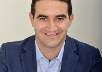 ΜΙΧΑΛΗΣ ΚΑΤΡΙΝΗΣ: “Τα διλήμματα που βάζουν Μητσοτάκης και Τσίπρας, απλά δεν υπάρχουν”