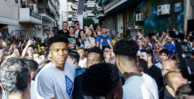 Ακαδημία για παιδιά που δεν έχουν οικονομική δυνατότητα ανακοίνωσαν τα αδέλφια Αντετοκούνμπο