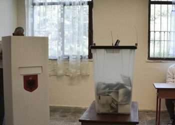 Αλβανία: Ο πρόεδρος Ιλ. Μέτα ακύρωσε τις δημοτικές εκλογές