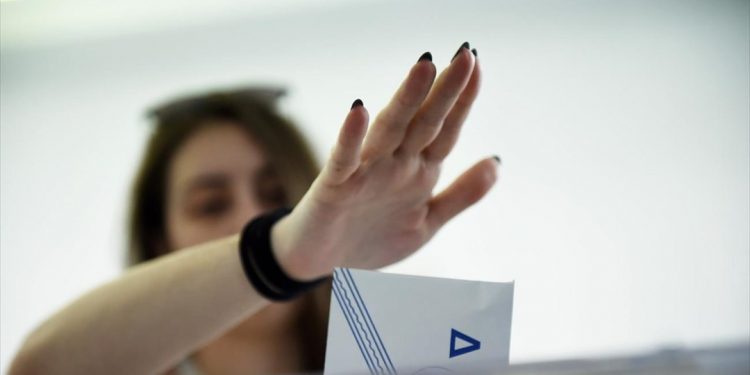 Αυτοδιοικητικές εκλογές 2019: Πότε περιμένουμε αποτελέσματα- πού πέφτουν οι προβολείς
