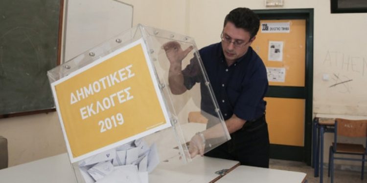 Πότε αναλαμβάνουν καθήκοντα οι νέοι Περιφερειάρχες και Δήμαρχοι