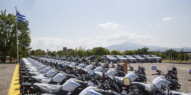 ΕΛ.ΑΣ.: Στον στόλο της 114 νέα οχήματα (βίντεο)