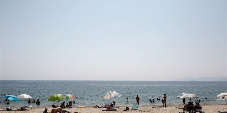 Έως και τους 35 βαθμούς σήμερα ο υδράργυρος