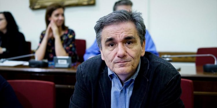 Ευκλ. Τσακαλώτος: Η μεσαία τάξη δεν έχει συμφέρον να πάει με τη νεοφιλελεύθερη παράταξη