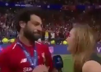 Champions League: Ο Σαλάχ «στράβωσε» γιατί νόμιζε ότι μια δημοσιογράφος θα τον φιλήσει