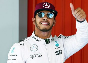 Formula 1: Πρώτος ο Φέτελ αλλά τη νίκη ο Χάμιλτον