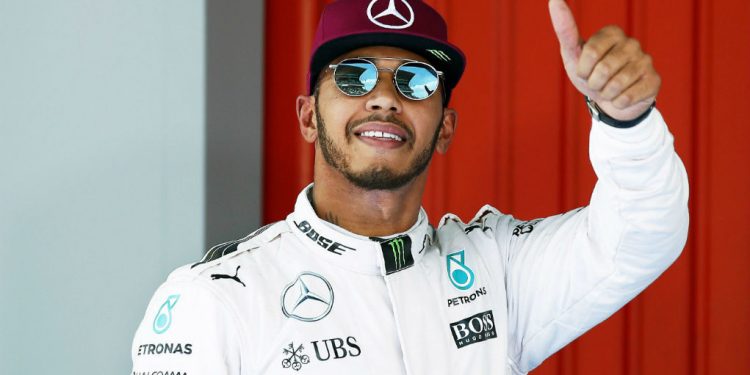Formula 1: Πρώτος ο Φέτελ αλλά τη νίκη ο Χάμιλτον