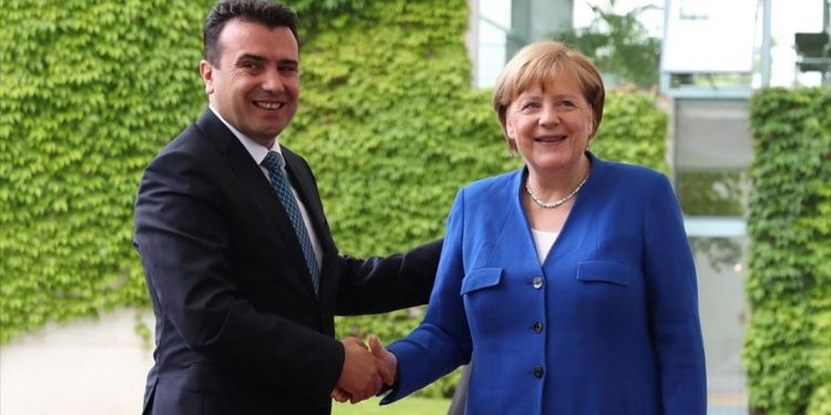 Καγκελαρία: Το αργότερο το 2020 μέλος του ΝΑΤΟ η Βόρεια Μακεδονία