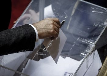 Πόσα κόμματα μπαίνουν στη Βουλή σύμφωνα με νέα δημοσκόπηση – News.gr