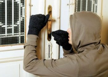 ΠΥΡΓΟΣ: Συνελήφθη 23χρονος για κλοπές σε εξοχικές κατοικίες και κατάστημα