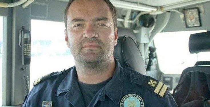 Η Βουλή «υιοθέτησε» τα παιδιά του υποπλοίαρχου Κυριάκου Παπαδόπουλου