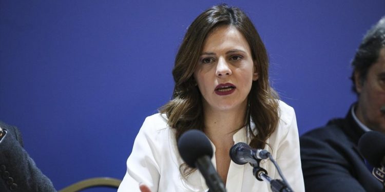 Μόνο μέσω τραπεζικού λογαριασμού η αποζημίωση απόλυσης