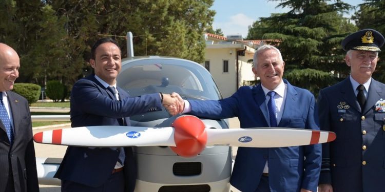 Π.Α.: Παρελήφθησαν τα 12 νέα εκπαιδευτικά αεροσκάφη