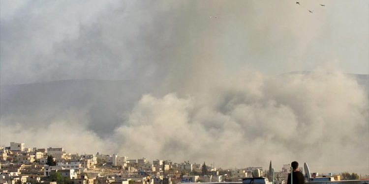 Συρία: Τουλάχιστον 25 άμαχοι νεκροί από βομβαρδισμούς στην επαρχία Ιντλίμπ