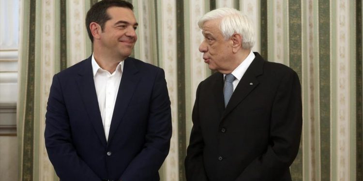 Τη Δευτέρα στις 18.30 το «ραντεβού» Τσίπρα - Παυλόπουλου