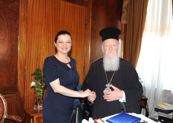 ΔΙΟΝΥΣΙΑ ΑΥΓΕΡΙΝΟΠΟΥΛΟΥ: Στοχευμένες ενέργειες για τη διαχείριση του θρησκευτικού τουρισμού