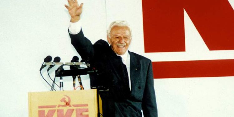 ΚΑΡΔΙΤΣΑ: Πολιτικό μνημόσυνο για τα 14 χρόνια από τον θάνατο του Χαρίλαου Φλωράκη