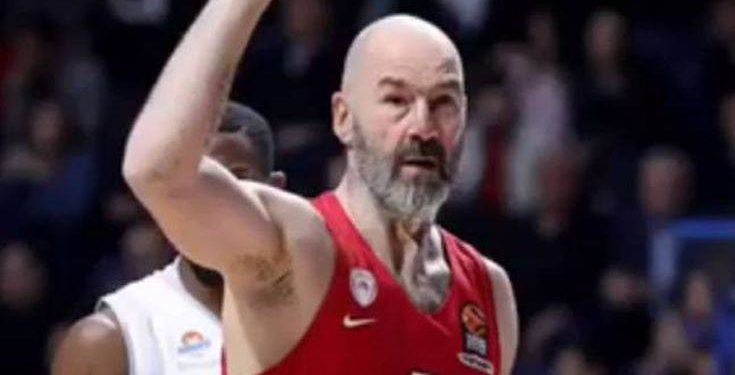 Βασίλης Σπανούλης: Τον τρολάρει η σύζυγός του επειδή θα... γεράσει στον Ολυμπιακό