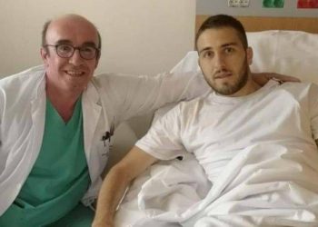 Χειρουργήθηκε με επιτυχία ο Κώστας Φορτούνης, σε έξι μήνες η επιστροφή του – Newsbeast