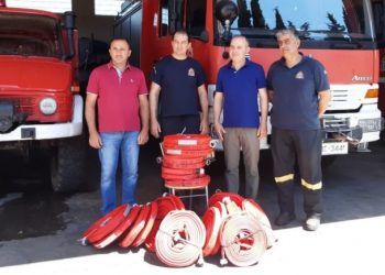 ΗΛΕΙΑ: Δωρεά σωλήνων στην Πυροσβεστική!