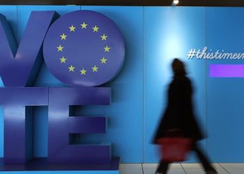 Ευρωκλογές: Τι έδειξε το Ευρωβαρόμετρο για τους νέους ψηφοφόρους