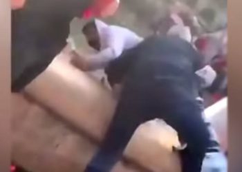 «Καμπάνα» της Λίβερπουλ σε οπαδό της που έριξε έναν άνθρωπο σε συντριβάνι