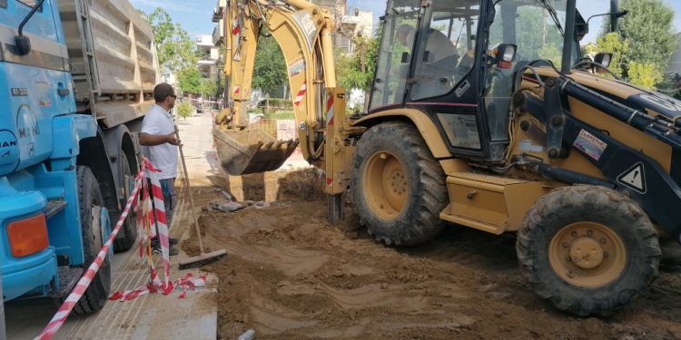 ΑΜΑΛΙΑΔΑ: Υπόγειοι κάδοι τοποθετούνται στο κέντρο της πόλης!