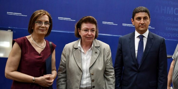 Λίνα Μενδώνη: «Ο πολιτισμός είναι βαθιά πολιτική έννοια»
