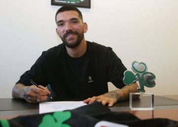 Υπέγραψε και ανακοινώθηκε ο Κολοβός – Newsbeast