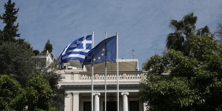 Μαξίμου: Προσλήψεις 1.500 αστυνομικών μέχρι το τέλος του 2019